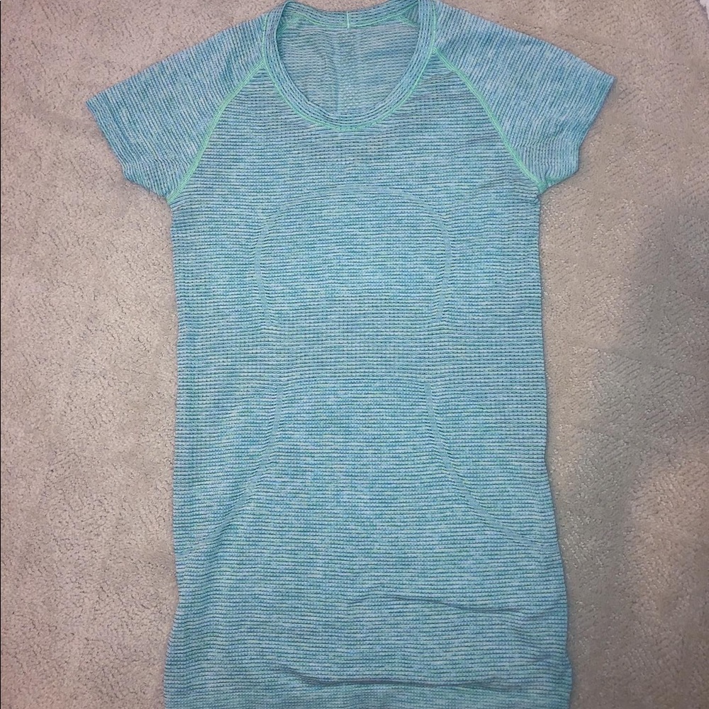 Lululemon Tee Size 2